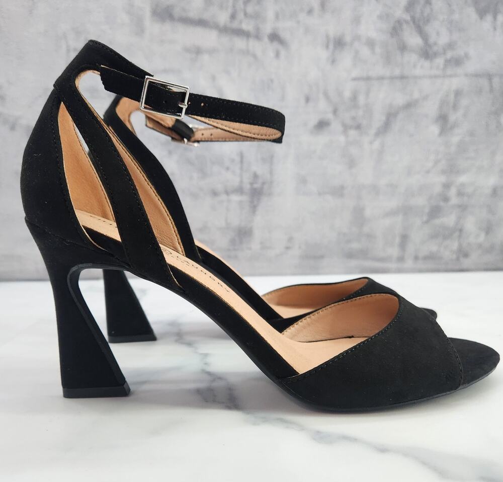 NIB Chinese Laundry Robby Open Toe Black Fine Suede Heels 10 US 41 EU classy